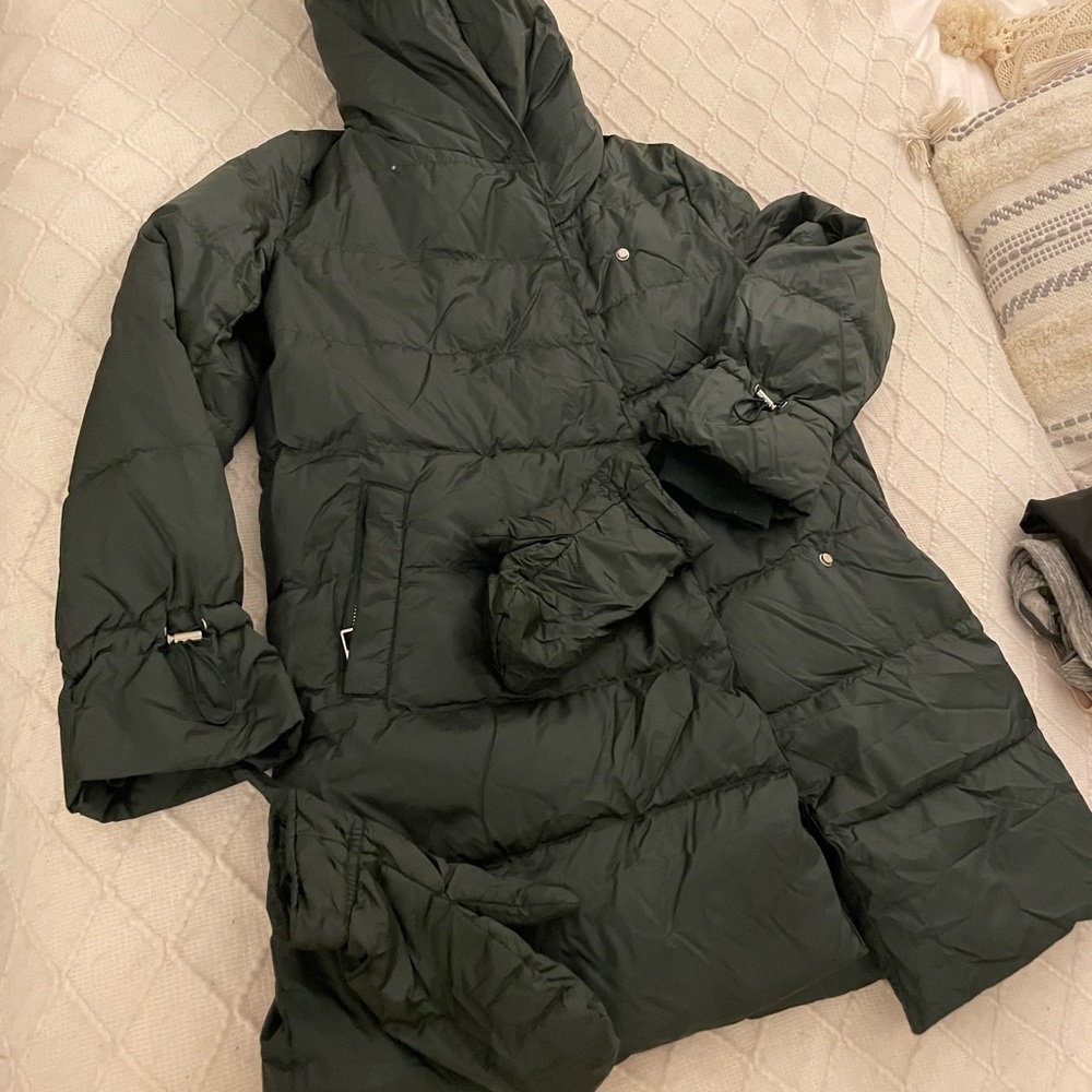 Dark Green Puffer Coat with Hood